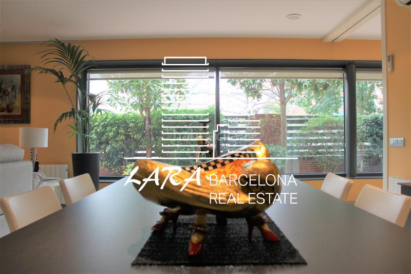 Foto 2220ba1e-081a-4e2f-9f65-32b8c2831a3b. House with fireplace heating parking in Torrent Ballester Viladecans