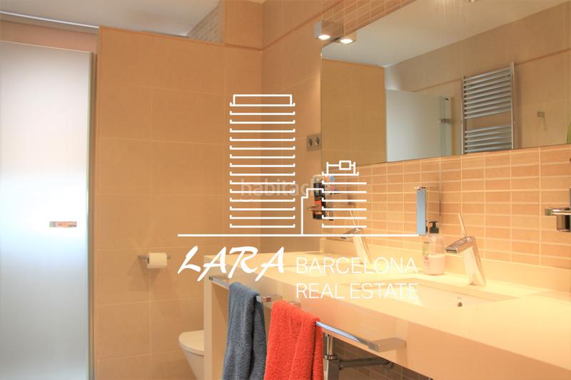 Foto 23505496-dcfc-4a0f-ab56-4b7b0da53ff7. House with fireplace heating parking in Torrent Ballester Viladecans