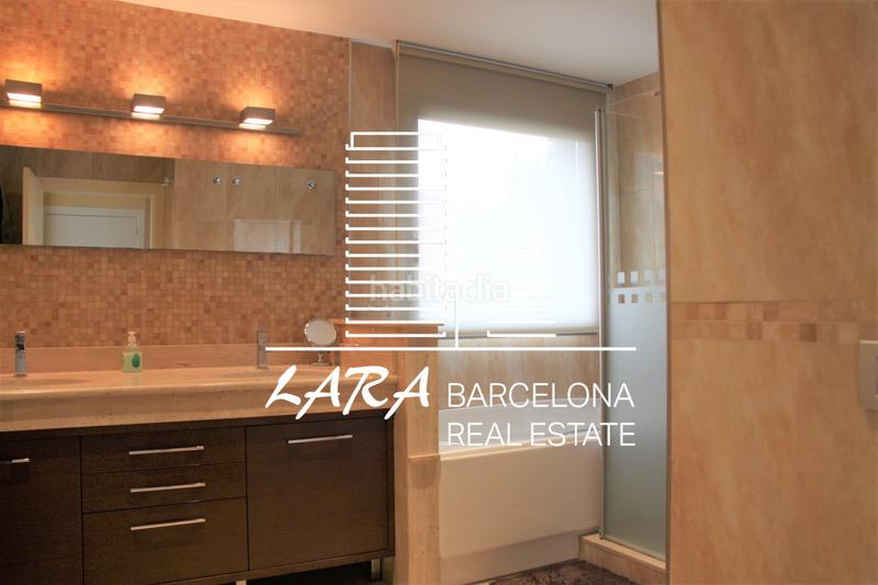 Foto 373ce5f4-7ad0-4748-bca5-774c76286517. House with fireplace heating parking in Torrent Ballester Viladecans