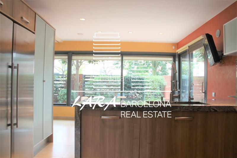 Foto 4208ad7c-4f1b-4bfb-a58b-9b8b138a3c79. House with fireplace heating parking in Torrent Ballester Viladecans