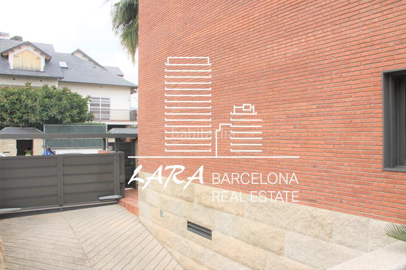 Foto 43e4021d-2c03-4eb6-94a2-79be92361080. House with fireplace heating parking in Torrent Ballester Viladecans
