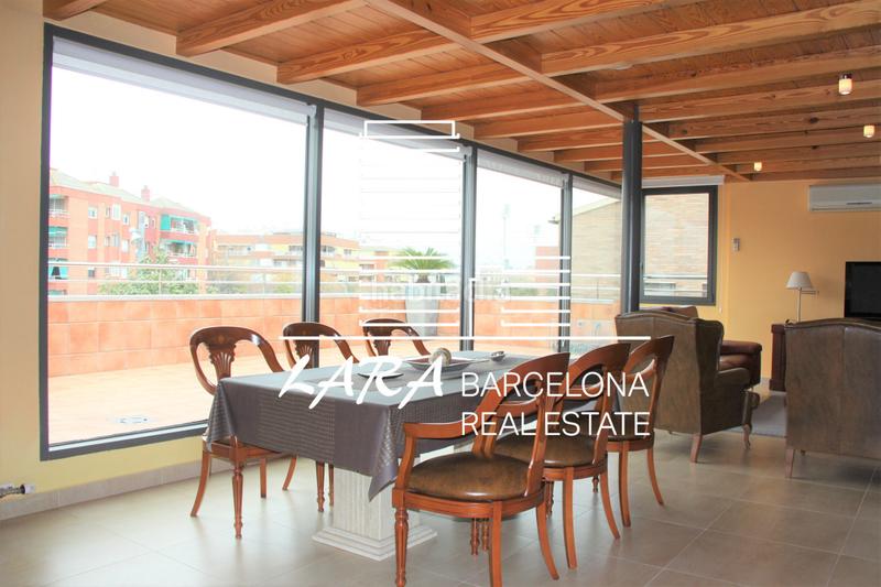 Foto 4e4d9d18-620c-4b67-b181-9fc28701ef55. House with fireplace heating parking in Torrent Ballester Viladecans
