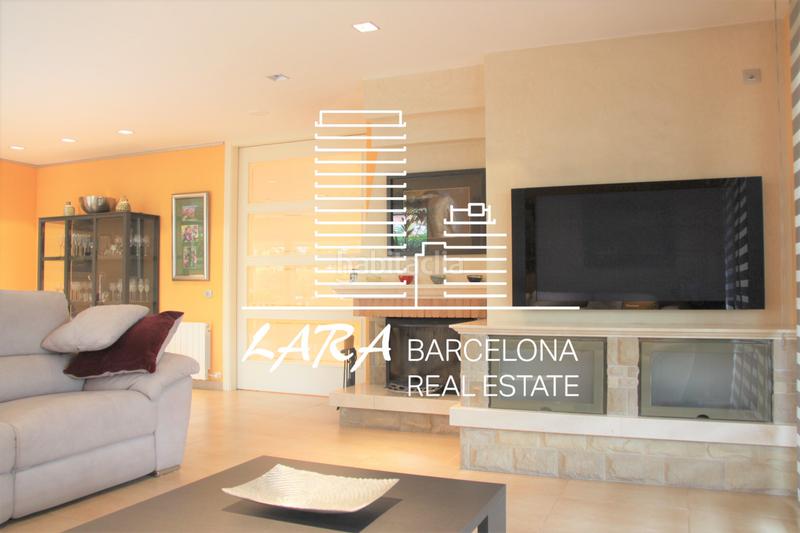 Foto 6a6c08c8-4895-47b6-a43b-bcc5cdcf3214. House with fireplace heating parking in Torrent Ballester Viladecans