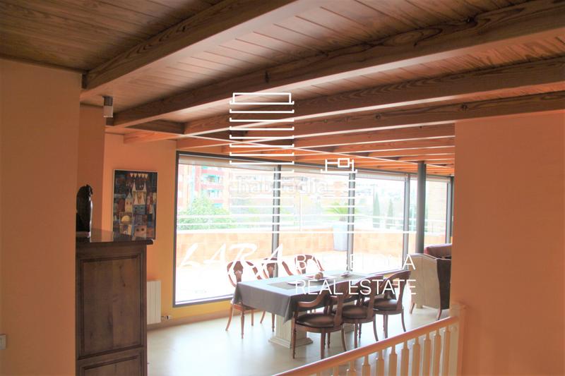 Foto 725ef3b2-c42a-4b30-ad8e-3b7310aa850d. House with fireplace heating parking in Torrent Ballester Viladecans