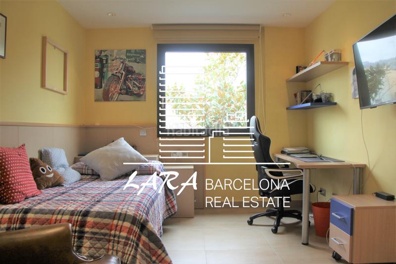 Foto c4754429-2e83-41dc-bb9a-64bf8c725533. House with fireplace heating parking in Torrent Ballester Viladecans