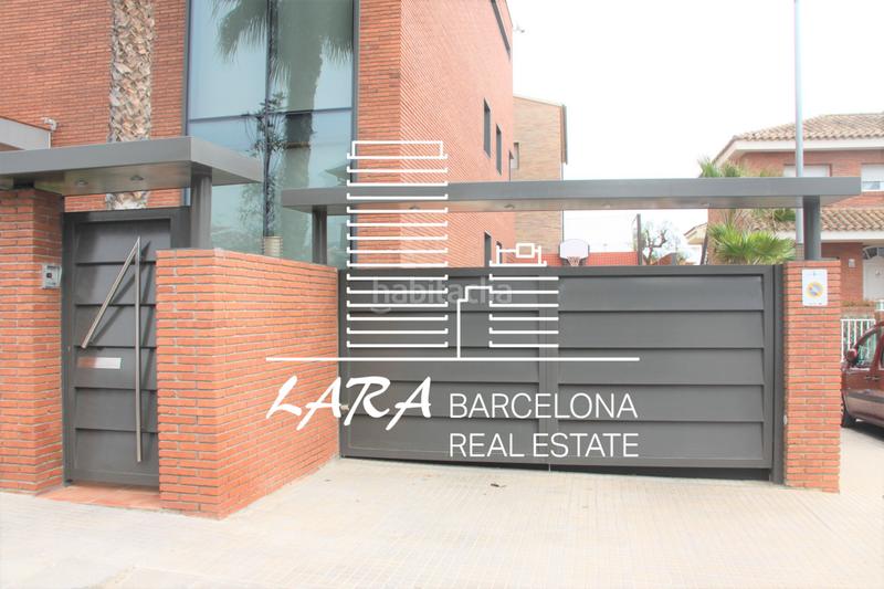 Foto d6ffcf40-39c4-4ac7-be01-8eb90bdb4994. House with fireplace heating parking in Torrent Ballester Viladecans