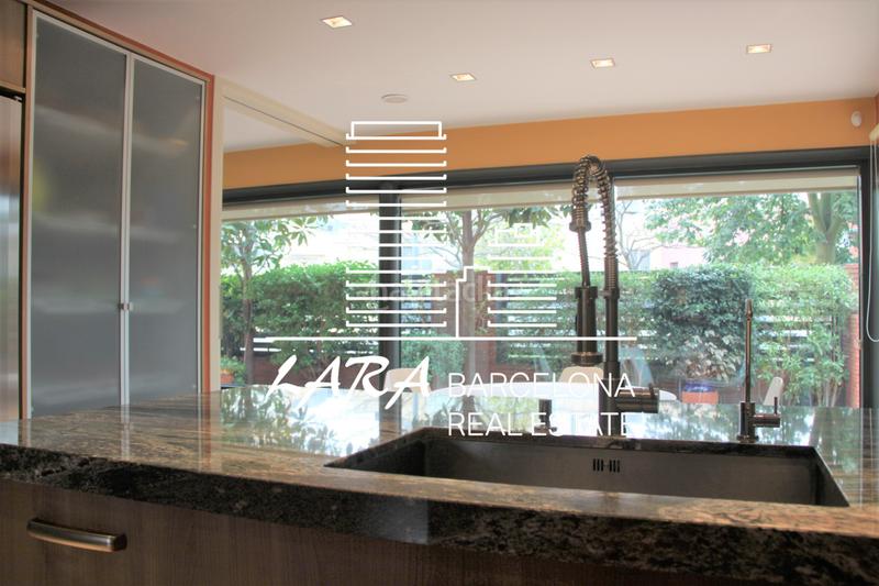 Foto e005deeb-ca78-4edc-ae7c-218a089f7ee7. House with fireplace heating parking in Torrent Ballester Viladecans