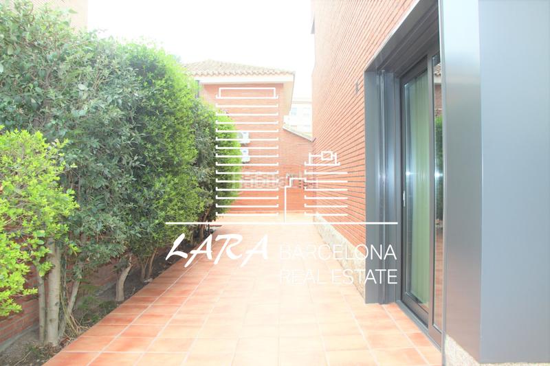 Foto edd3454b-082e-4399-acc6-f9a0c82e0fdd. House with fireplace heating parking in Torrent Ballester Viladecans