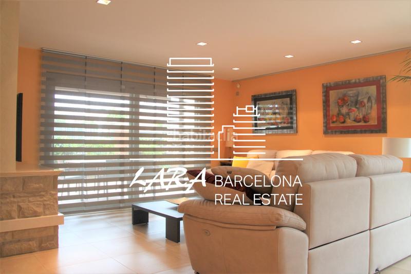 Foto f337d98b-475c-4cbe-a978-0e190a4ce865. House with fireplace heating parking in Torrent Ballester Viladecans