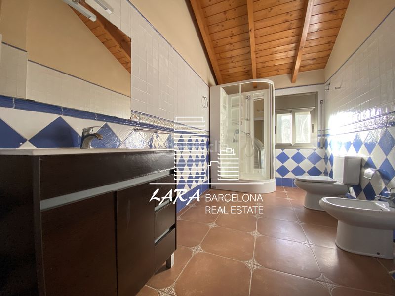 Foto 9b0b14ff-6c6d-4265-838b-d03de173e4ab. Casa amb xemeneia calefacció aparcament piscina a Vendrell (El)