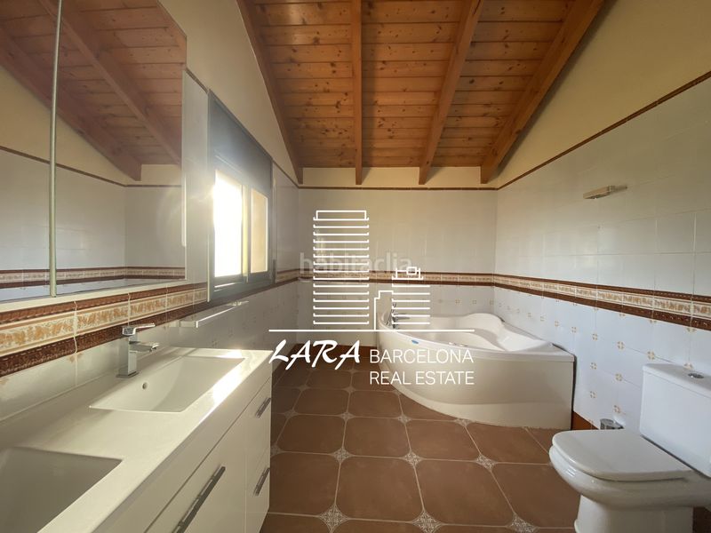 Foto c4e083fa-f856-4dc2-9ced-f885b4006fc8. Casa amb xemeneia calefacció aparcament piscina a Vendrell (El)