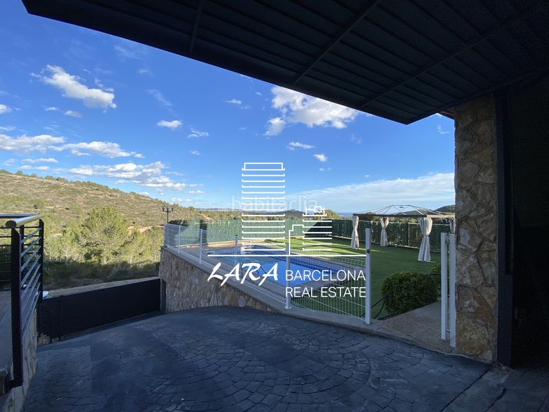 Foto faaacb15-0e3a-49ff-a65a-d734d3734e11. Casa amb xemeneia calefacció aparcament piscina a Vendrell (El)