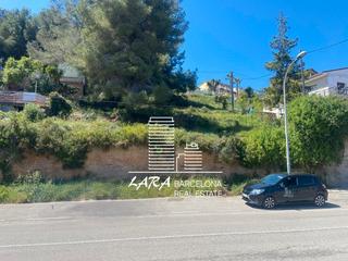 Terreno residencial en Cunit Residencial. En venta o permuta terreno bastante plano cerca de mar, en urban