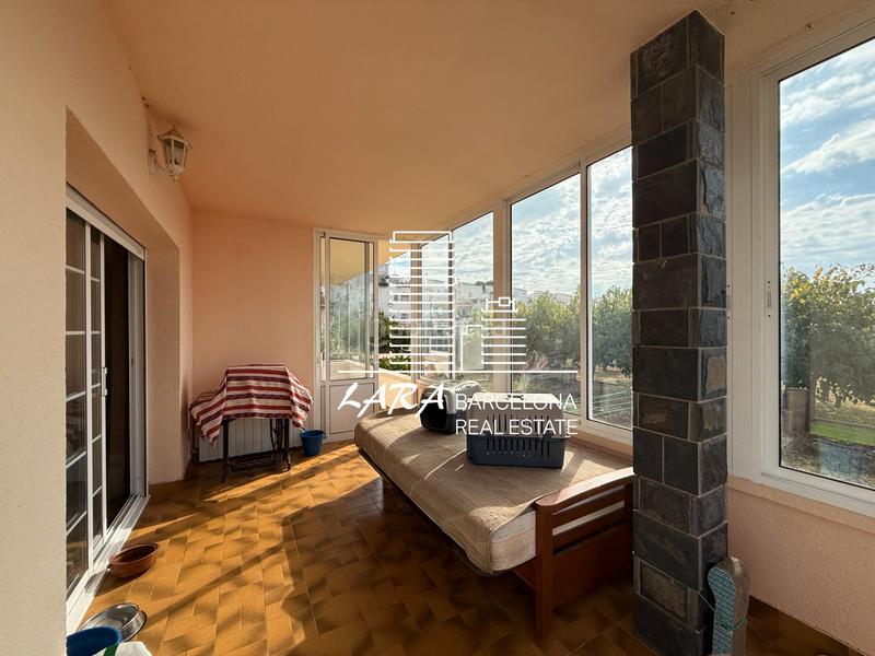 Foto 89f0d5d6-c418-4764-bb7e-21de366c49f2. Haus mit heizung parking in Cunit residencial Cunit