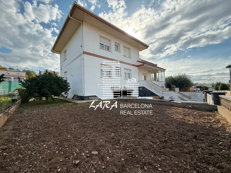 Foto 9ba90b3d-965e-42b7-bb0a-79462f36fea1. Haus mit heizung parking in Cunit residencial Cunit