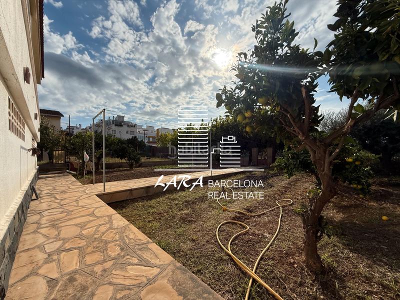 Foto a48c3093-39fc-477a-894b-7e81b562f3f2. Haus mit heizung parking in Cunit residencial Cunit