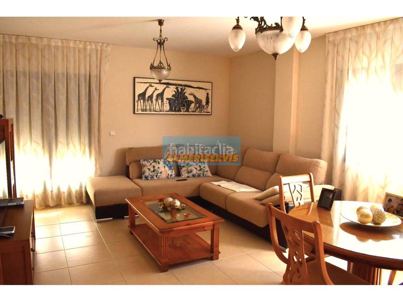 Foto 40552ad5-7ab9-4f4d-9ec1-f4021d13b18e. Casa con parcheggio in Plaza de la Luz Ejido (El)
