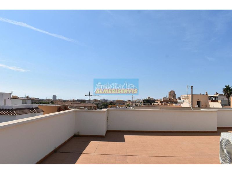 Foto 48e50db9-809e-49a6-bd89-0dab26a48977. Casa con parcheggio in Plaza de la Luz Ejido (El)