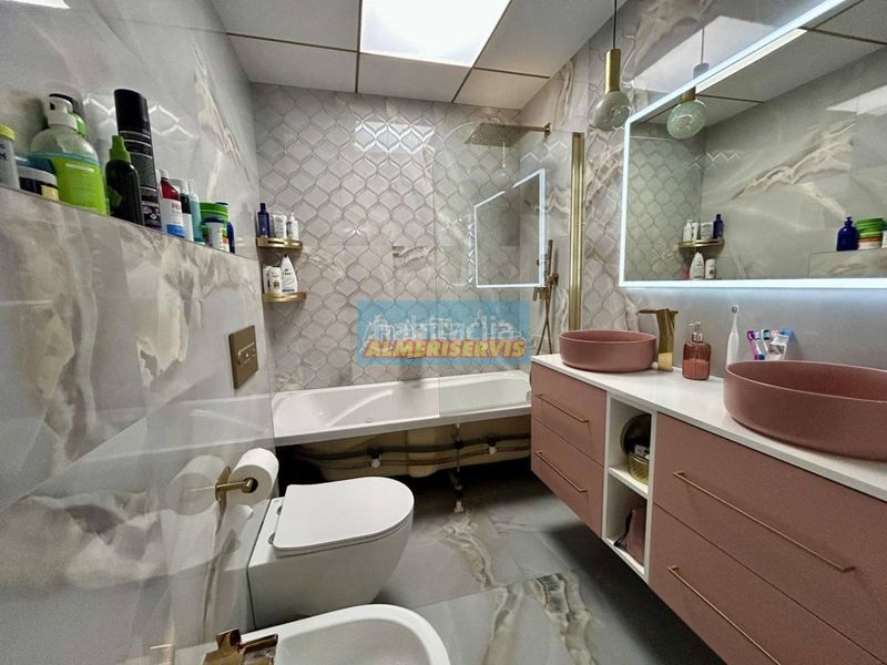 Foto bdd18fd1-259e-461c-9da2-2b2ac06010b9. Casa amb aparcament a El Parador de las Hortichuelas Roquetas de Mar