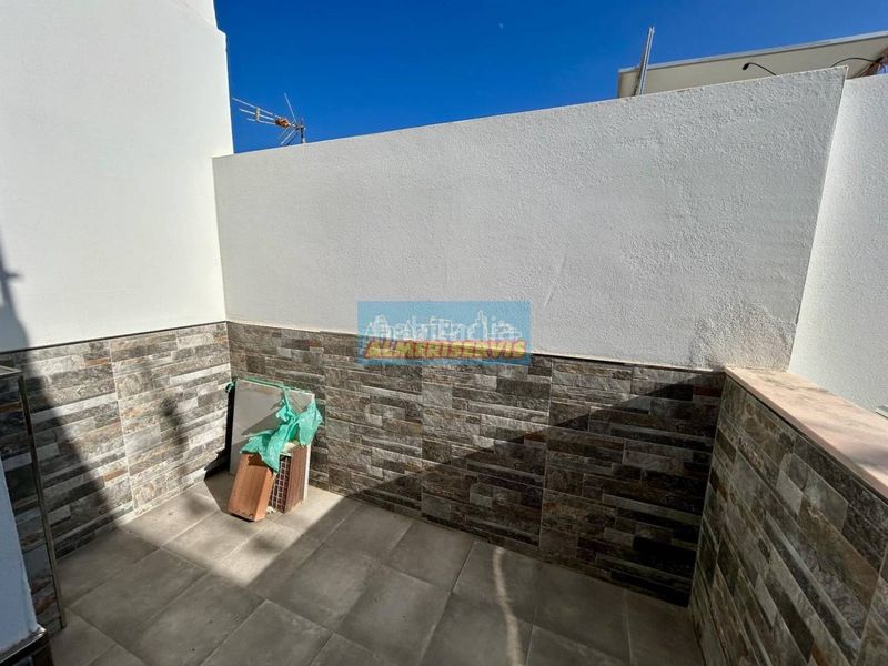 Foto cd373ff1-e303-4420-8a15-a78bc3e57852. Casa amb aparcament a El Parador de las Hortichuelas Roquetas de Mar