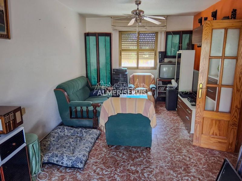 Foto c07aaaef-1280-4c79-a294-be5498a98d87. Casa adossada a Plaza de la Luz Ejido (El)
