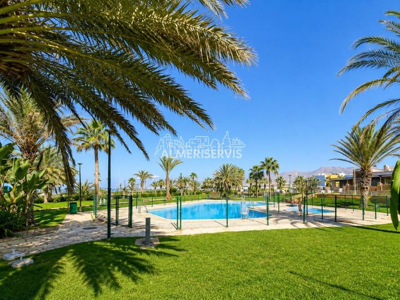 Foto bbb4da55-c7d4-48b3-85f0-1ca23875f37d. Apartament amb piscina a Balerma Ejido (El)