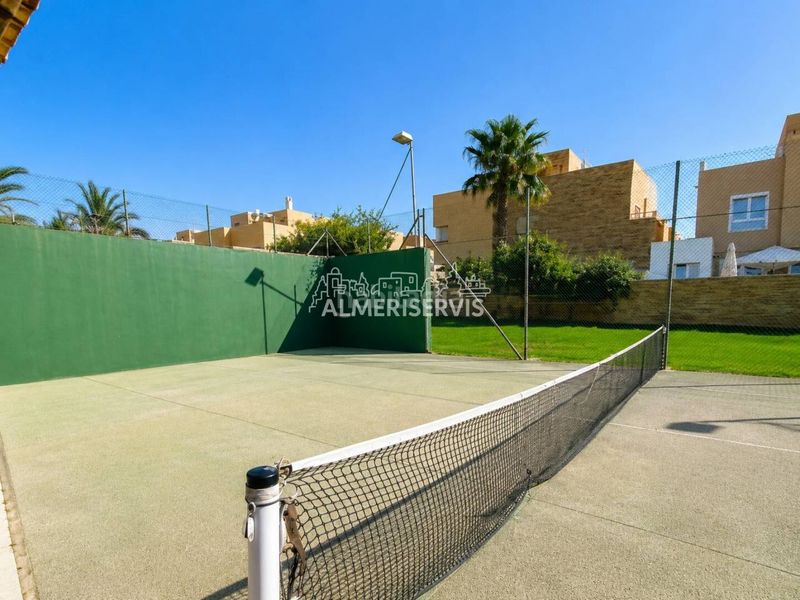 Foto bd6cad84-77d8-491d-87ec-68338d2805fb. Apartament amb piscina a Balerma Ejido (El)