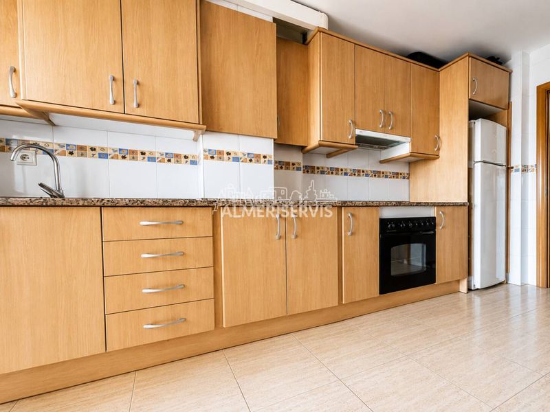 Foto ca2d222f-8ddd-4dd1-b5d5-3fba7b26786c. Apartament amb piscina a Balerma Ejido (El)