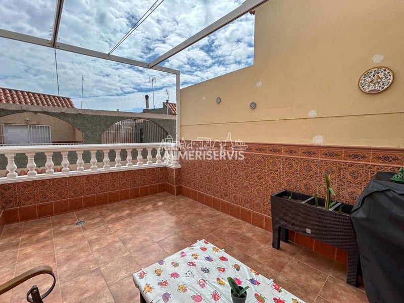 Foto ab293821-2ad7-4817-b643-050b46b2c64d. Casa adossada amb aparcament a Santo Domingo Ejido (El)