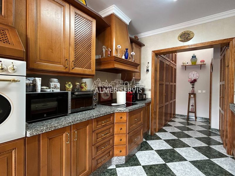 Foto f8ba5419-3bb3-4b44-8d75-726cb9120ab6. Casa adossada amb aparcament a Santo Domingo Ejido (El)