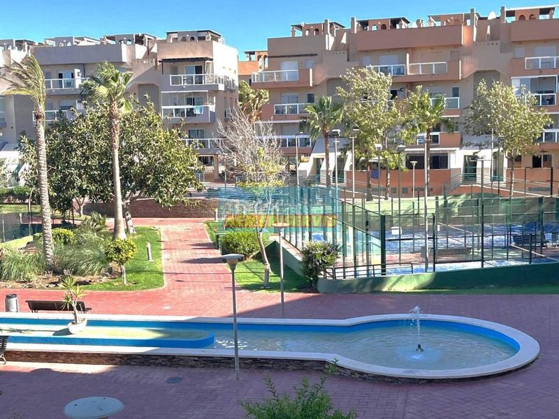 Foto 01690585-f210-4b18-8e63-df5e42af047c. Apartament amb aparcament piscina a Almerimar Ejido (El)