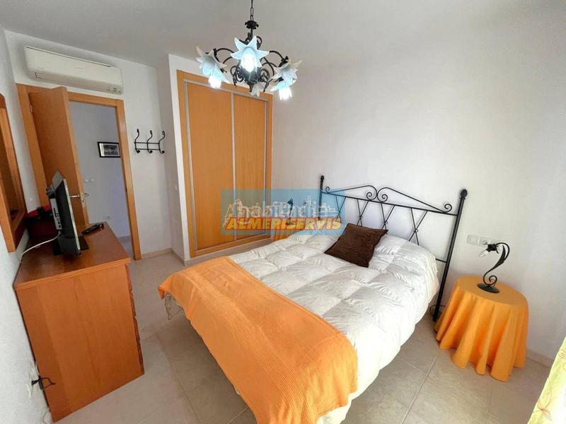 Foto 859ede54-8a70-4257-b2f4-dc1d5ca96ee7. Apartament amb aparcament piscina a Almerimar Ejido (El)