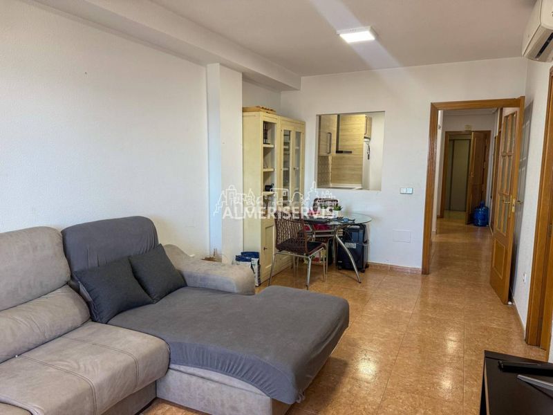 Foto 1f8a4ae7-82c5-4b92-94a7-702e96e7b9c3. Apartament amb aparcament piscina a El Puerto Roquetas de Mar