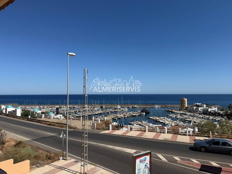 Foto a3e9f936-f2c3-403a-bcfa-20bbac36027b. Apartament amb aparcament piscina a El Puerto Roquetas de Mar