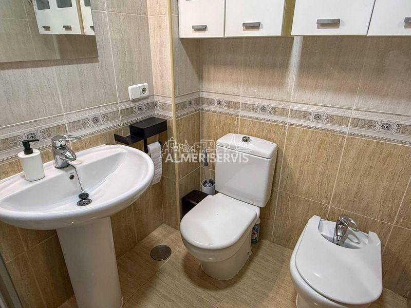 Foto d7576403-a15c-4504-a4d2-ccfa4b7f8c14. Apartament amb aparcament piscina a El Puerto Roquetas de Mar