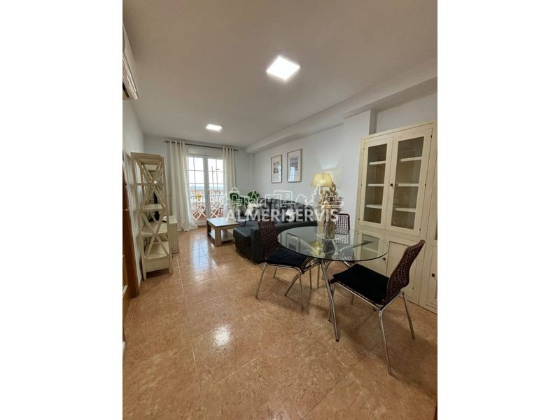 Foto df3c3e4f-9567-4e37-bc21-8ea239328eca. Apartament amb aparcament piscina a El Puerto Roquetas de Mar