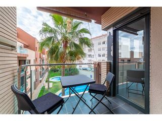 Pis  Calle victoria de los ángeles. Apartamento a un paso de la playa en roquetas de mar