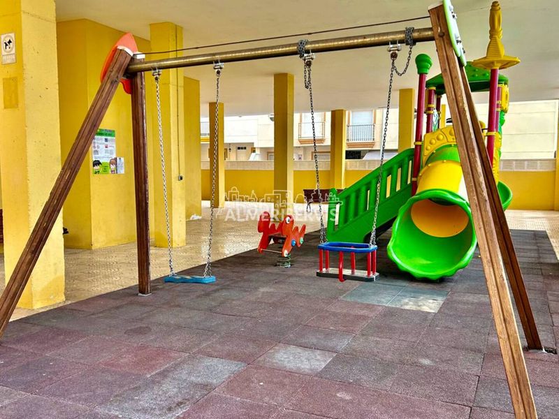 Foto a16cf093-9849-4a15-b3b9-96ccad306100. Apartament amb aparcament a El Parador de las Hortichuelas Roquetas de Mar