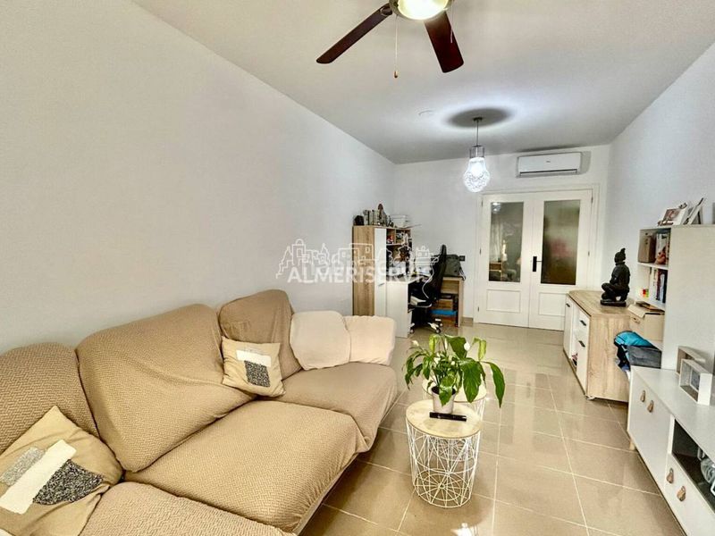 Foto c1cb3733-ebc2-4f50-b6ea-45d41d5aca82. Apartament amb aparcament a El Parador de las Hortichuelas Roquetas de Mar