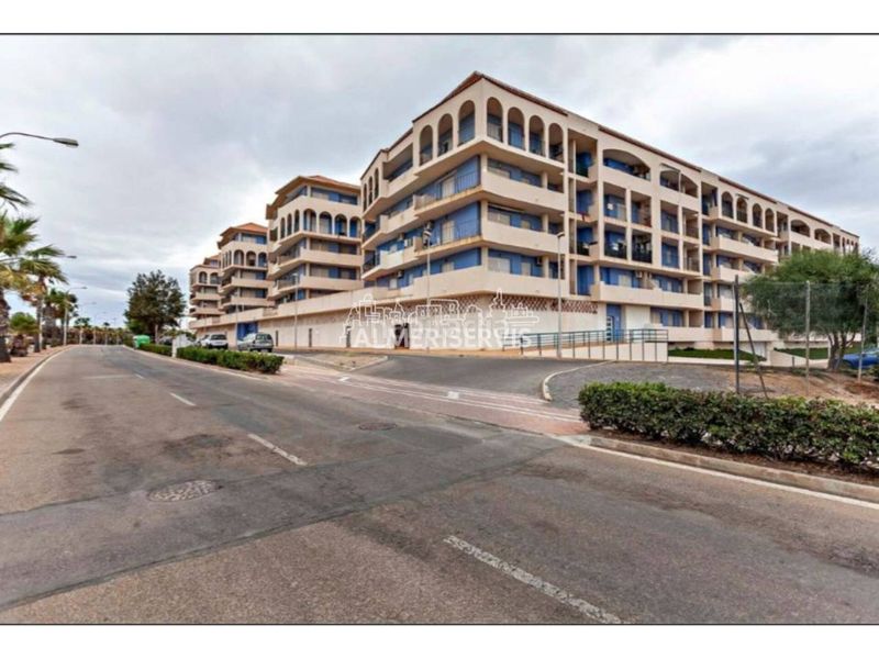 Foto 3d9a0c3f-2e5d-44c8-9b44-23f4dc6e0458. Appartement avec parking piscine dans Almerimar Ejido (El)