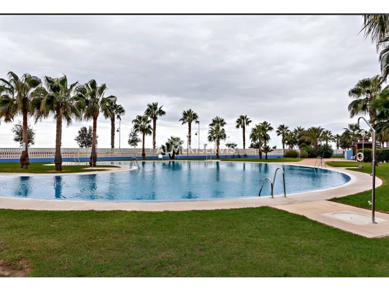 Foto b9387b81-16ef-4f4f-9a40-b07235c72f03. Appartement avec parking piscine dans Almerimar Ejido (El)