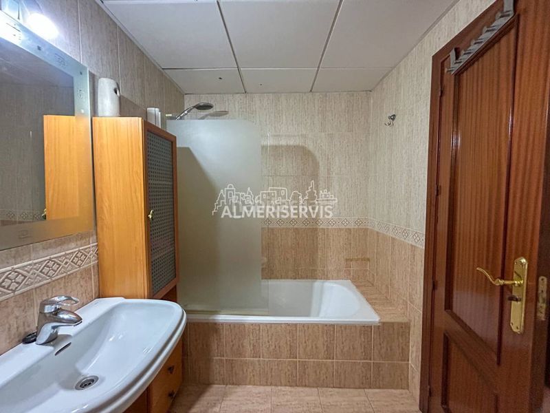 Foto 50c1e31c-e216-41ad-a715-cc503e0cd329. Appartamento con piscina in Aguadulce Sur Roquetas de Mar