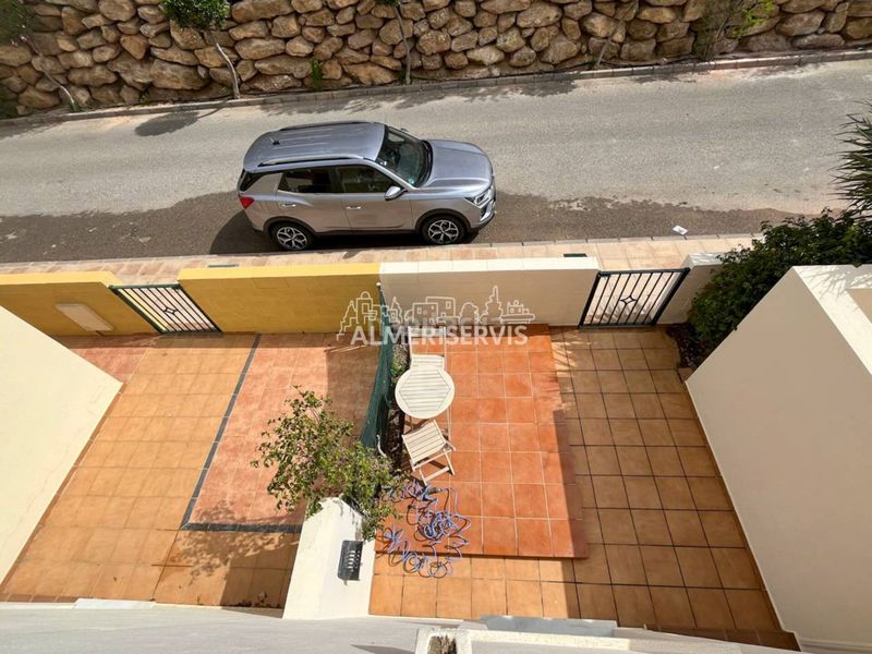 Foto 227b20ab-6357-4408-afd9-1b92bf9034f6. Casa adossada amb aparcament piscina a Almerimar Ejido (El)