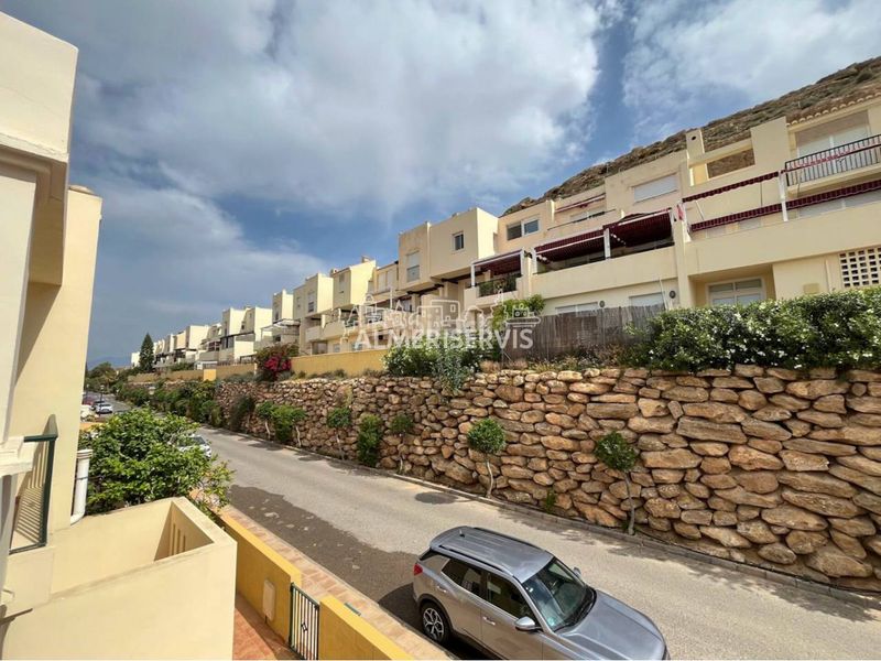 Foto f78e2e70-7877-4b87-97ea-404c494148b3. Casa adossada amb aparcament piscina a Almerimar Ejido (El)