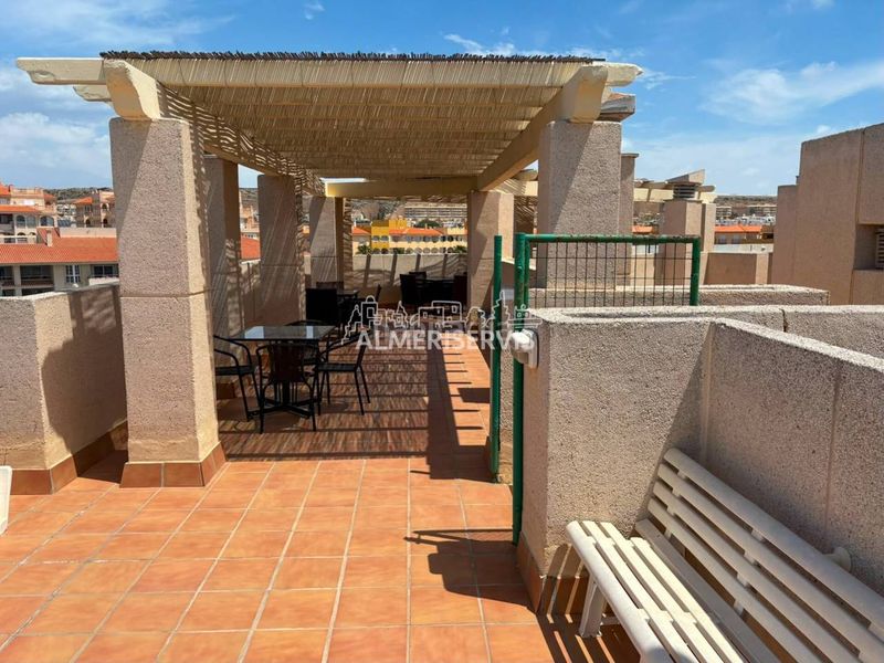 Foto 5a75962a-492a-4d05-9453-c5c41b1ce7eb. Dúplex amb piscina a Almerimar Ejido (El)