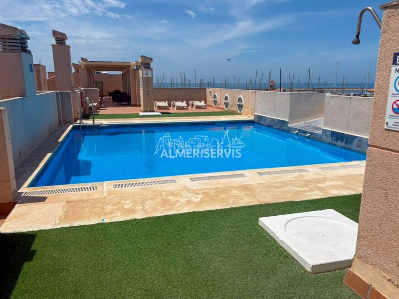 Foto c2b4c2c8-283d-4e83-96f7-9f63184e693c. Dúplex amb piscina a Almerimar Ejido (El)