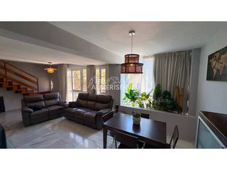 Duplex  Calle carabela. Piso de 2 dormitorios junto al puerto de almerimar