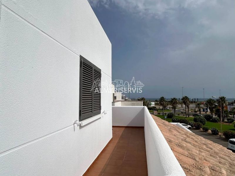 Foto 36d619fd-c274-4084-a9d4-bddd4c7d2c32. Casa amb aparcament piscina a Almerimar Ejido (El)