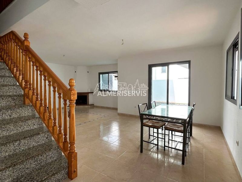 Foto 743b7dff-a435-4f86-9c98-f79e0474a7ac. Casa amb aparcament piscina a Almerimar Ejido (El)
