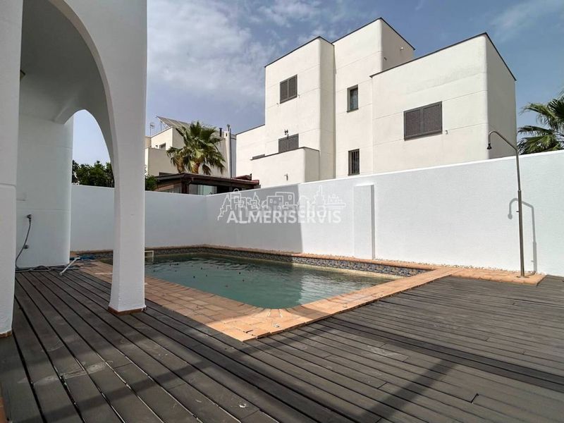 Foto b67807af-0cfd-4922-83e0-5236987711ca. Casa amb aparcament piscina a Almerimar Ejido (El)